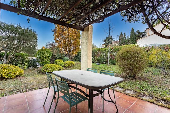 Location de vacances pour 7 personnes, avec jardin et terrasse, animaux acceptés à Le Pradet - 2