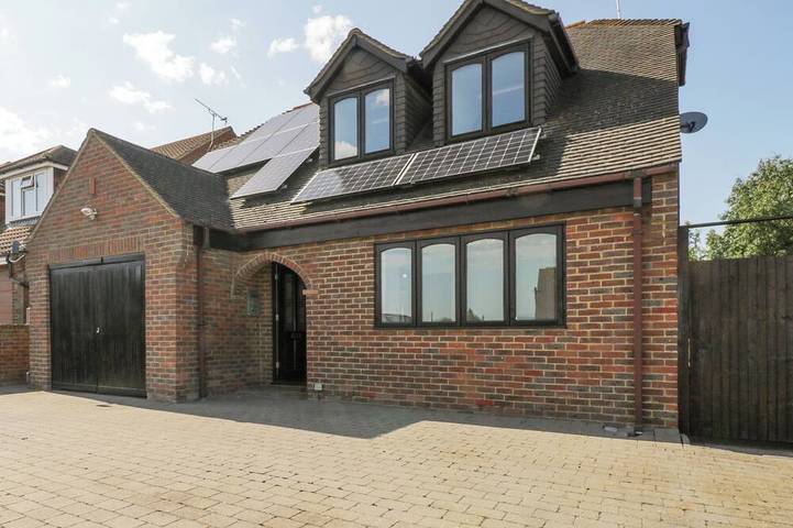 Cottage für 8 Personen, mit Garten und Whirlpool - 1