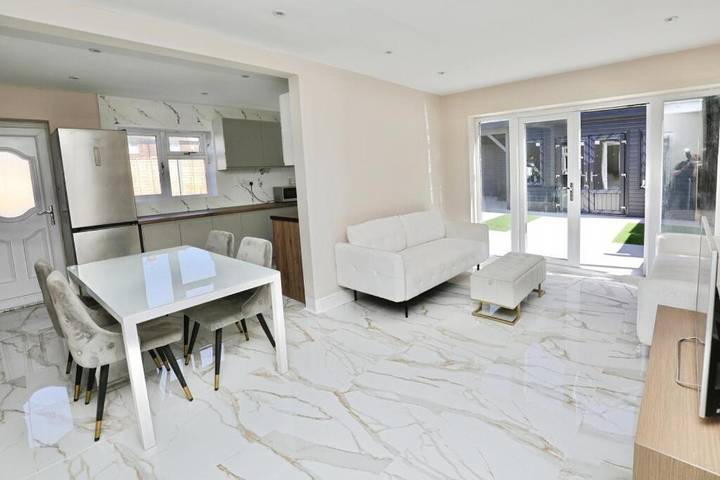 Villa pour 4 personnes, avec Terrasse à Liverpool