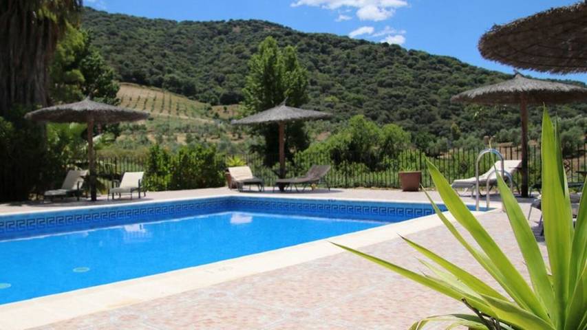 Chalet para 19 personas, con piscina - 1