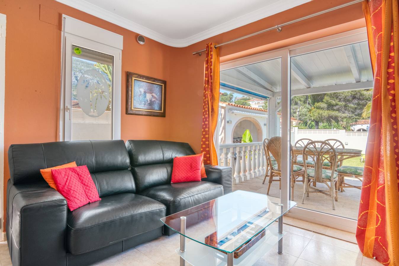 Villa 'Sophie' con vistas a la montaña, Wi-Fi y aire acondicionado in Montgó, Dénia