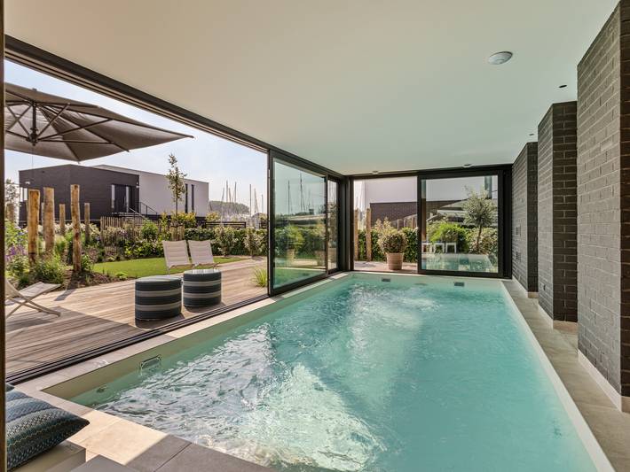 Villa voor 10 personen, met tuin en balkon in Kamperland