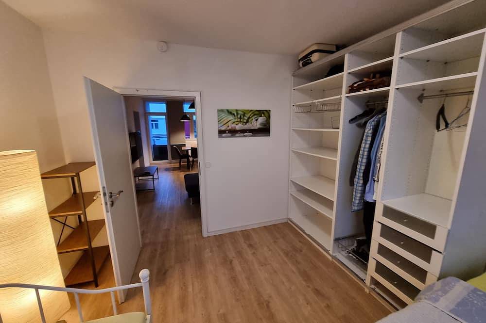 Ganze Wohnung, Modernes Appartement 4-8 Gäste in Hardtberg, Bonn