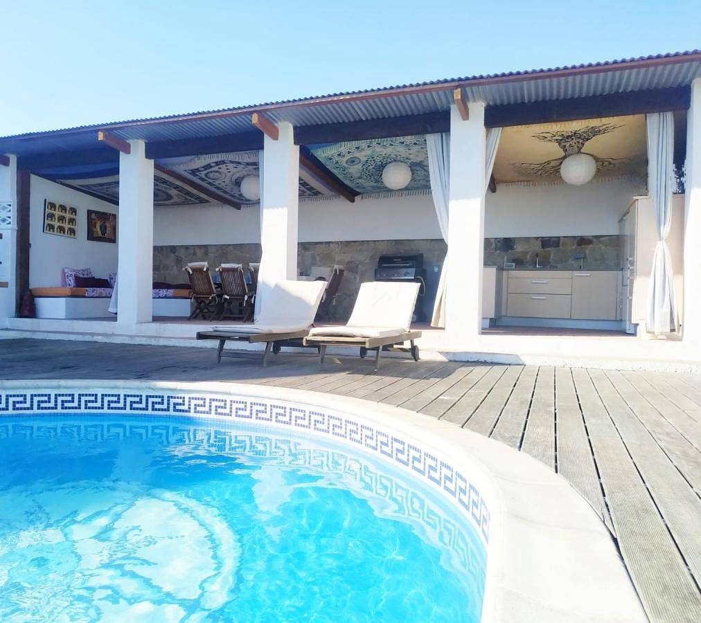 Double Room with Private Bathroom in Hinojedo, Suances