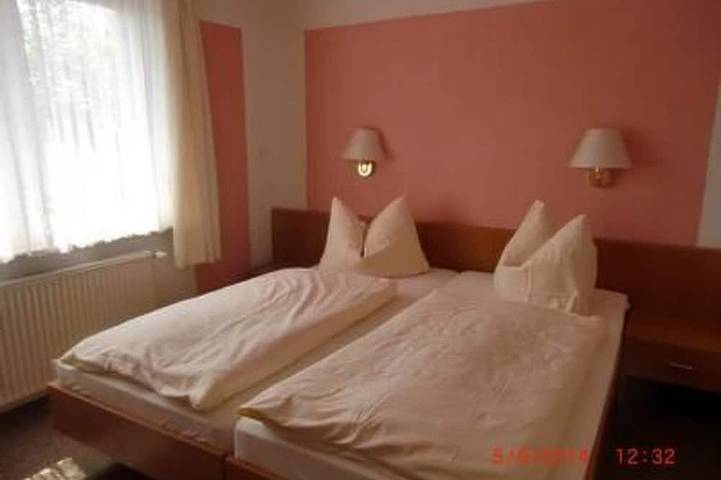 Ferienhaus für 4 Personen, mit Garten und Pool am Beetzsee - 2