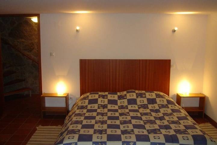 Gîte pour 2 personnes, avec jardin ainsi que terrasse et jacuzzi à Lamego - 2