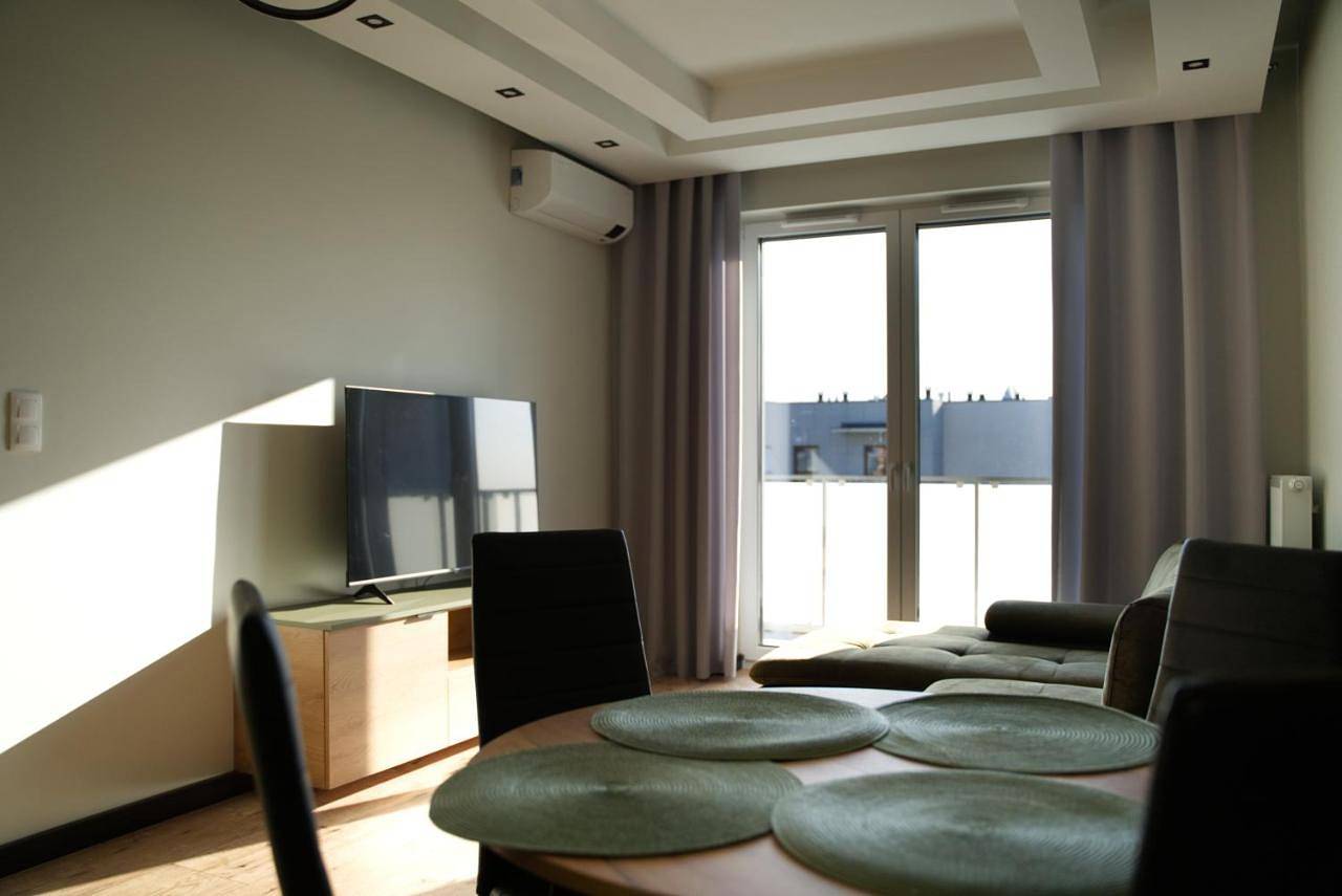 Cały apartament, Two-Bedroom Apartment in Kalisz, Wielkopolska