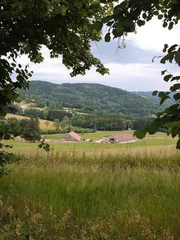 Gîte pour 2 personnes, avec vue et terrasse à Saulxures-sur-Moselotte
