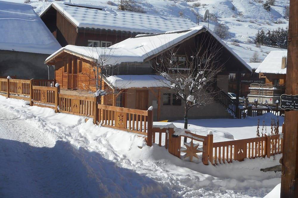 Appartement entier, Joli appartement style montagne 4 personnes 40m² Vars in Vars (station de ski), Vars