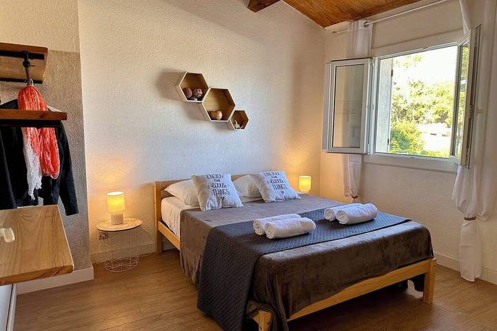 Villa pour 6 personnes, avec terrasse à Borgo - 3