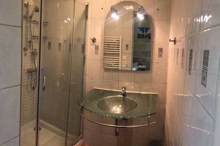 Location de vacances pour 3 personnes, avec jardin et terrasse à Vignonet - 2