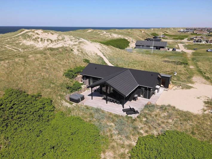 Ferienhaus für 6 Personen, mit Terrasse und Sauna sowie Whirlpool in Vrist