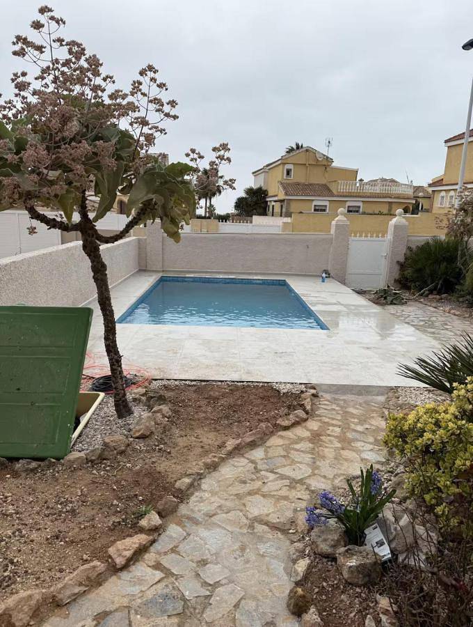 Casa rural para 5 personas, con Balcón y Terraza además de Jardín y Piscina en Santa Pola - 3