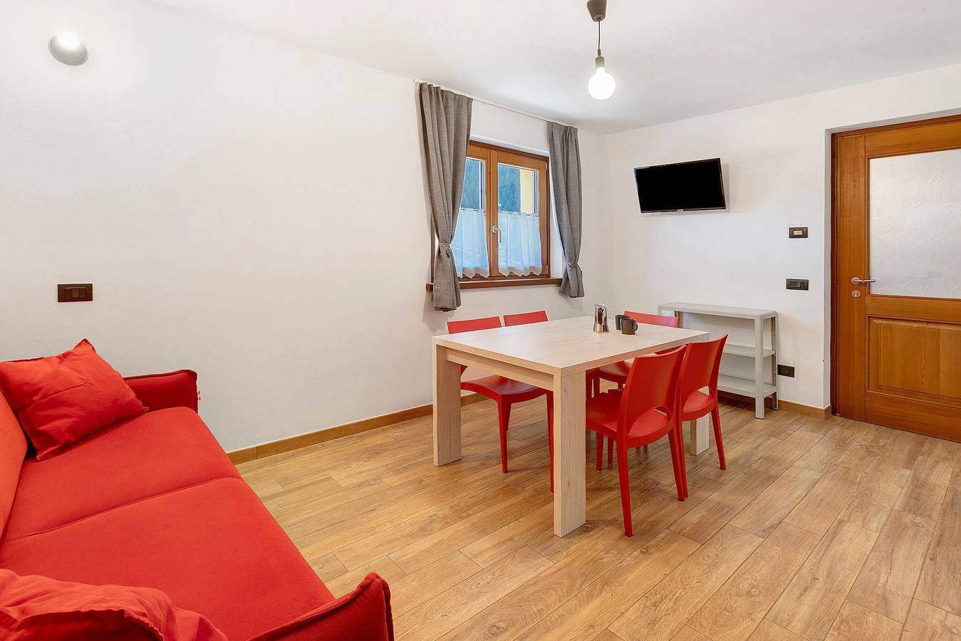 Appartamento intero, Appartamento '2' con Vista Montagna, Terrazza in Comune e Wi-Fi in Isolaccia, Valdidentro