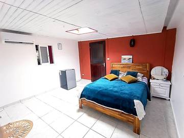 Cottage pour 2 personnes, avec vue et jardin ainsi que piscine et sauna dans Riviere Du Mat
