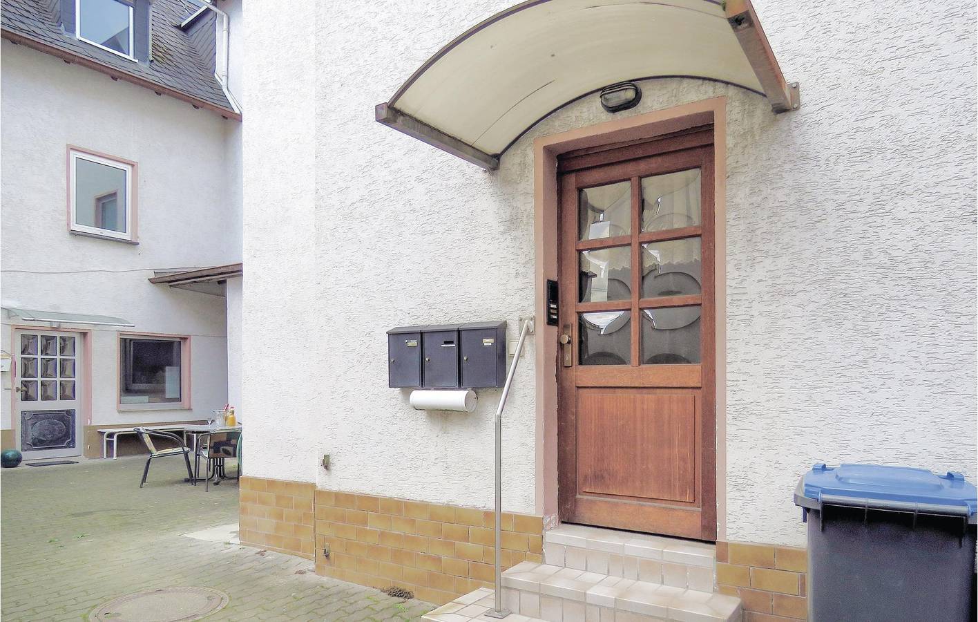 Ganze Ferienwohnung, Terrassenwohnung im Stadtzentrum mit Parkplatz und Internet in Lahnstein, Osteifel