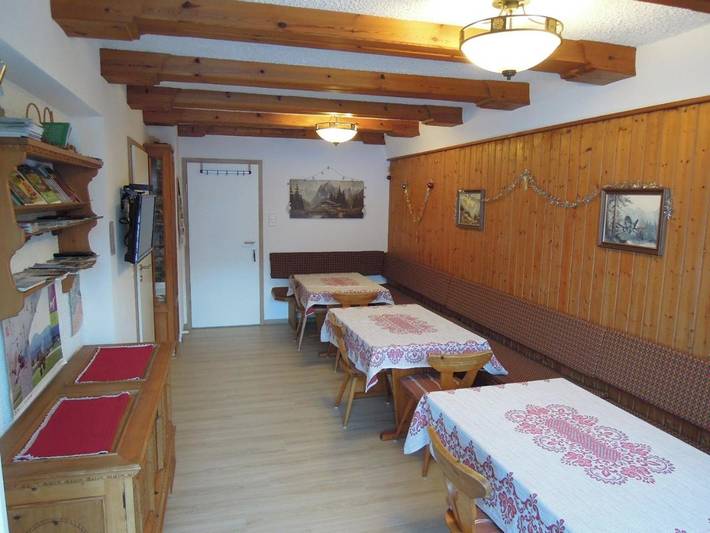 Gîte pour 6 personnes, avec terrasse et vue, animaux acceptés à Tarrenz - 4