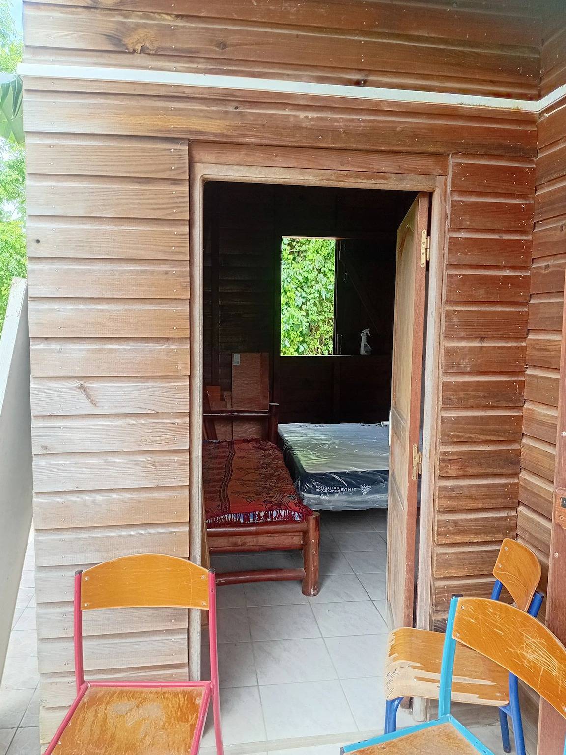 Moderno Bungalow en Les Abymes con Terraza 70 m² in Les Abymes, Guadalupe