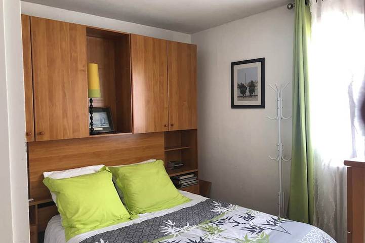 Location de vacances pour 10 personnes, avec jardin à Chelles - 4