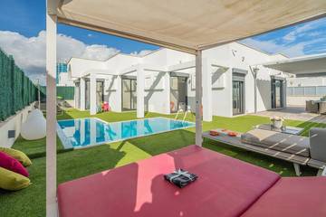 Villa für 4 Personen, mit Garten und Terrasse sowie Whirlpool in Can Picafort