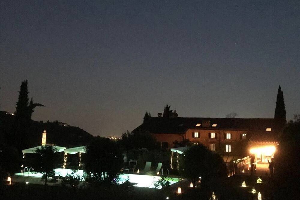 Teil der Villa mit privatem Pool in Verona, Verona Provinz