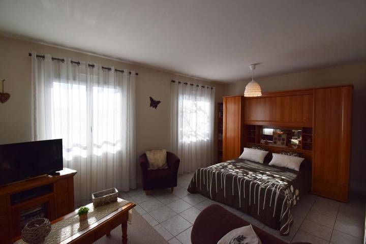 Gîte pour 2 personnes, avec jardin à Colayrac-Saint-Cirq - 3