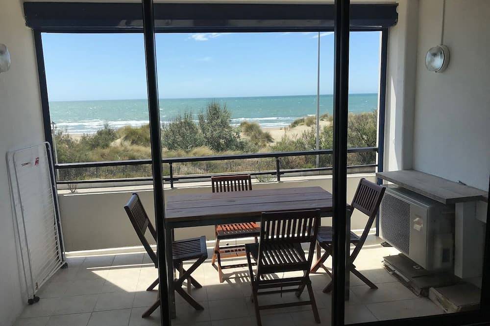 Appartement entier, Appartement Face Mer, 20 mètres de la plage in La Grande-Motte, Côte d'Améthyste