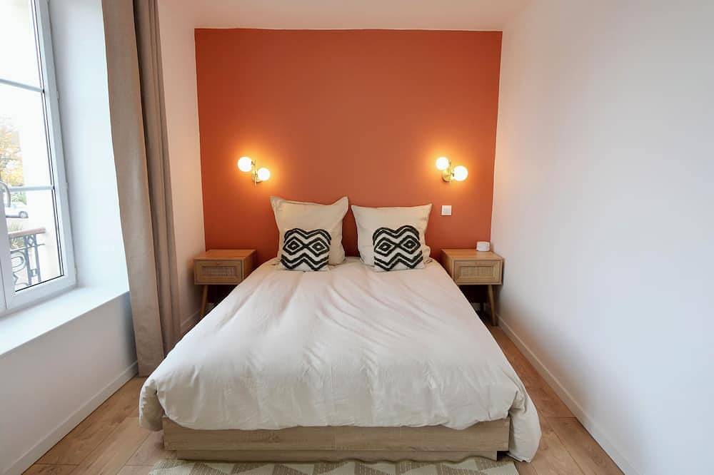 Entire apartment, D-Day Suites: Dune 35m² Downtown - 4 pers/2min from train station/15min from Utah Beach in Carentan les Marais, Saint-Lô region