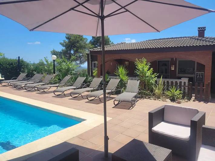 Casa rural para 12 personas, con piscina y jardín, Se admiten mascotas en Garraf - 3