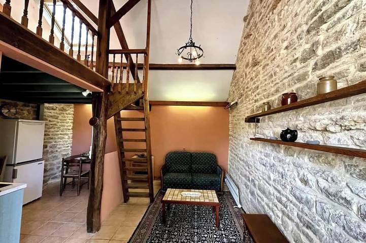 Location de vacances pour 4 personnes, avec jardin à Charny (Côte-d'Or)