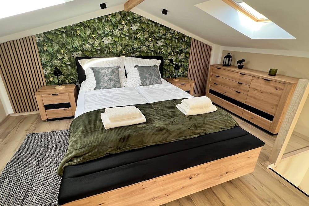 Casa Kashubia Industrial - Nagelneues Luxus Ferienhaus am See- nahe der Ostsee in Polnische Ostsee