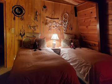 Glamping for 7 Guests in Moonridge, Big Bear Lake, Picture 3