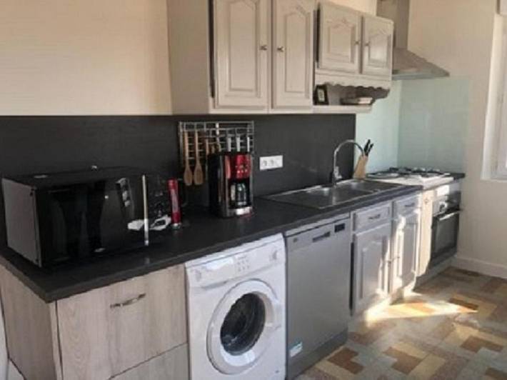 Location de vacances pour 8 personnes, avec jardin et vue, adapté aux familles à Poncé-sur-le-Loir - 2