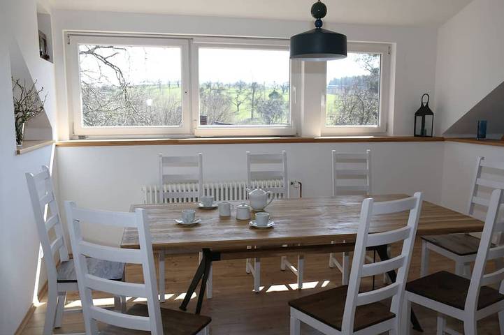 Bauernhof für 8 Personen, mit Balkon und Garten in Tettnang