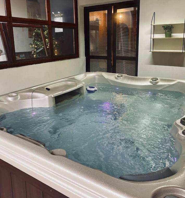 Ferienhaus für 21 Personen, mit Ausblick und Pool sowie Sauna und Garten, mit Haustier - 1