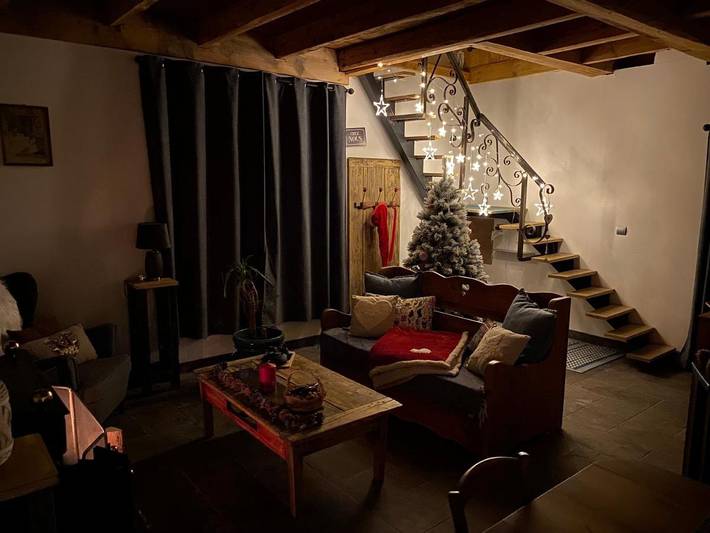 Gîte pour 2 personnes, avec jardin dans Nantua - 2