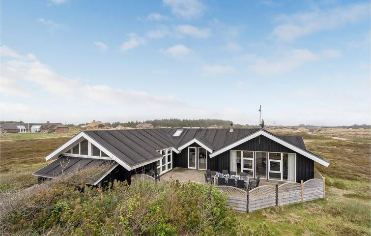 Ferienhaus für 12 Personen mit Whirlpool in Søndervig, Holmsland Klit