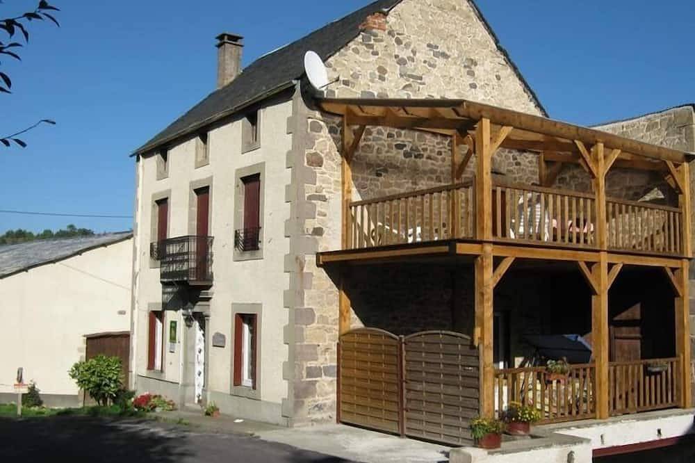 L'estanco - Saint-nectaire in Saint-Nectaire (queso), Parque Natural Regional Volcans d'Auvergne
