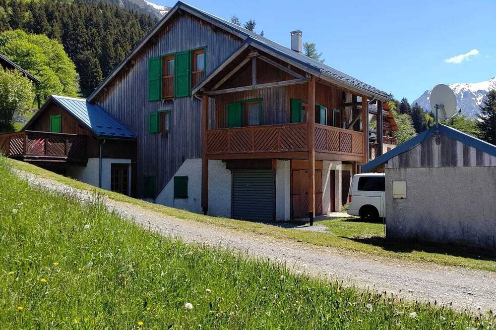 Ganze Wohnung, Mountain apartment at the foot of the slopes in La Morte, Nationalpark Écrins