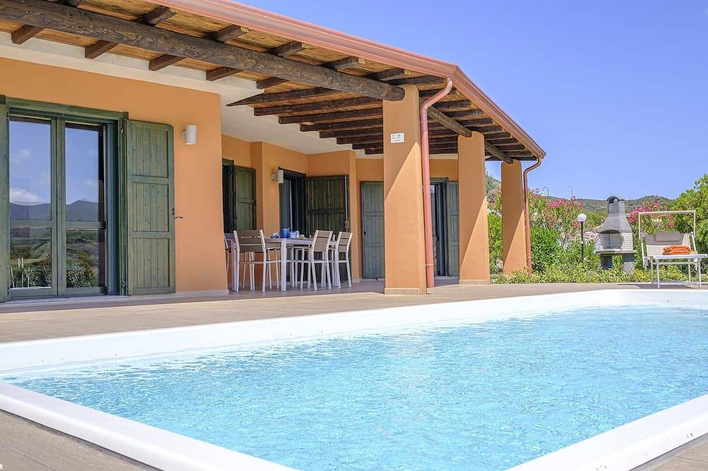 Raffinierte, unabhängige Villa für Designliebhaber in der wunderschönen Bucht von Chia in Domus De Maria, Cagliari Provinz