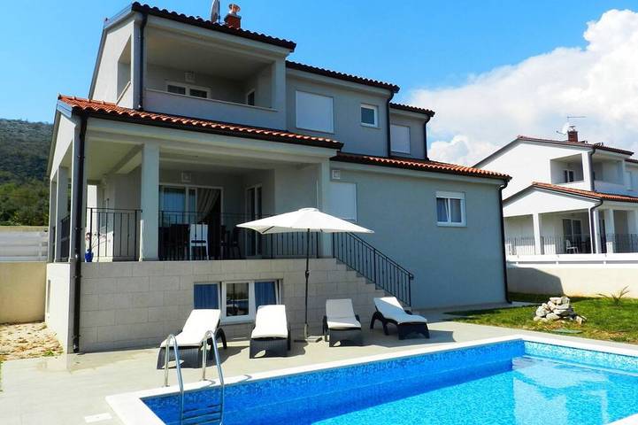 Villa für 10 Personen, mit Garten und Balkon - 1