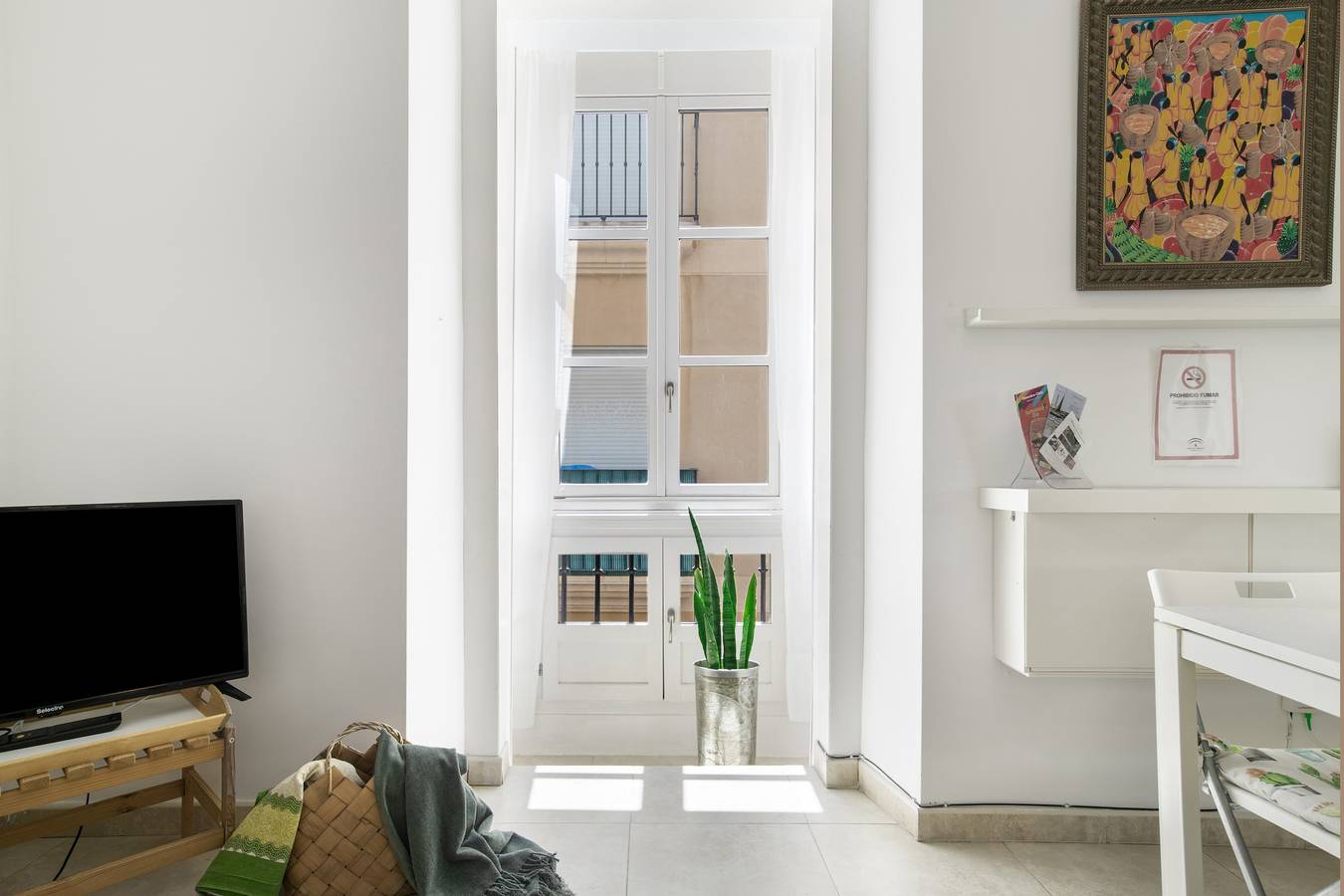 Apartamento entero, Alojamientos Cadiz Sol - Bonito apartamento cerca de la playa, con balcón y Wi-Fi in Casco Antiguo de Cádiz, Cádiz