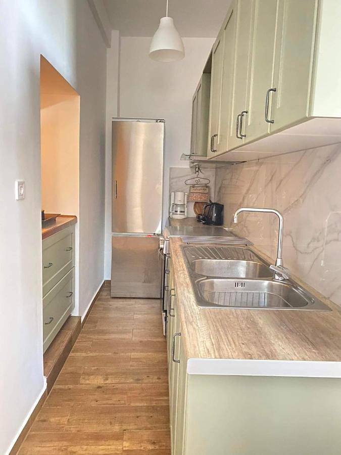 Location de vacances pour 4 personnes, avec vue ainsi que jardin et terrasse à Koróni - 2