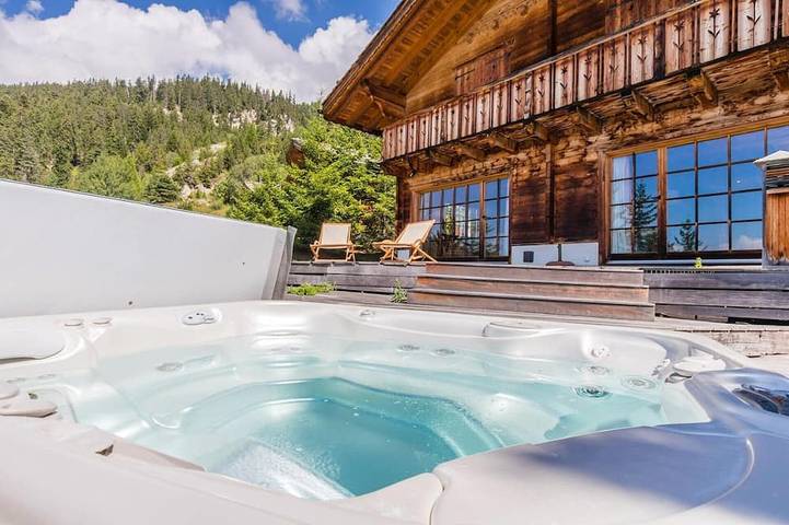 Chalet pour 14 personnes, avec jacuzzi, animaux acceptés