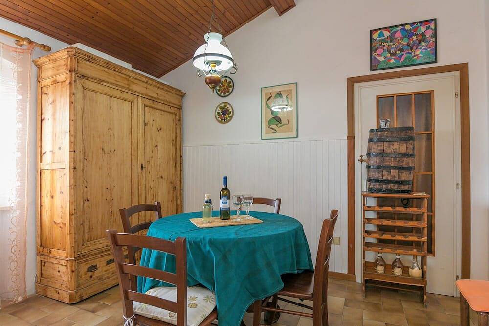 Apartamento entero, Apartamento 'Etrusca Marittima' con balcón y Wi-Fi in Rosignano Marittimo, Costa Etrusca
