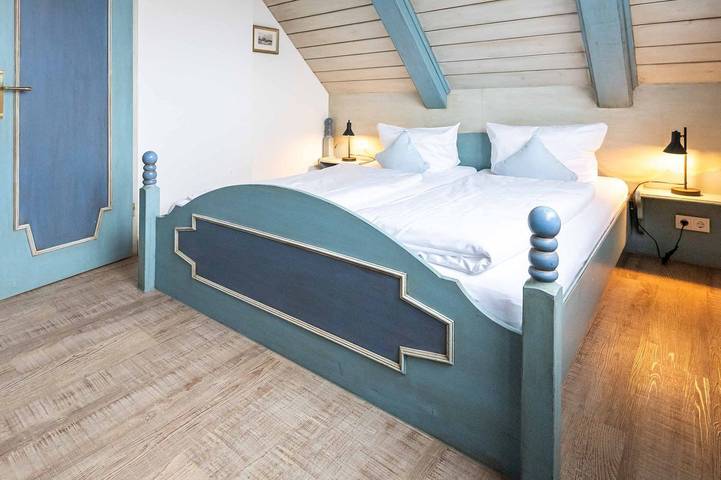 Ganze Wohnung, Große 4-Zimmer Ferienwohnung mit Meerblick auf ca. 90 m², für bis zu 5 Personen in Sylt