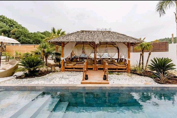 Location de vacances pour 2 personnes, avec piscine ainsi que jardin et jacuzzi, animaux acceptés à Peypin - 3