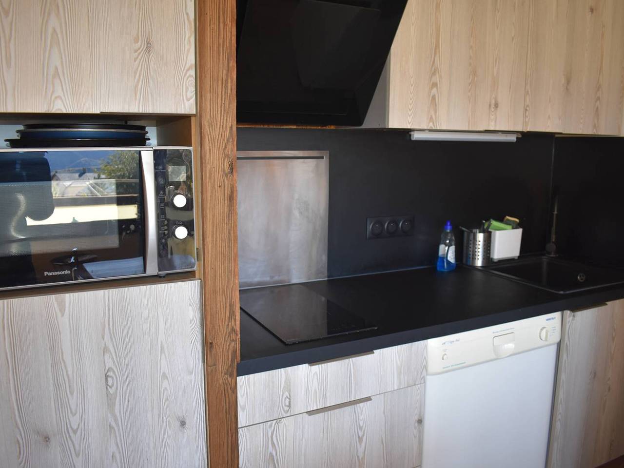 Appartement entier, Charmant T2 Cabine Style Chalet, exposé Sud, proche centre et télécabines in Font-Romeu-Odeillo-Via, Parc naturel régional des Pyrénées catalanes