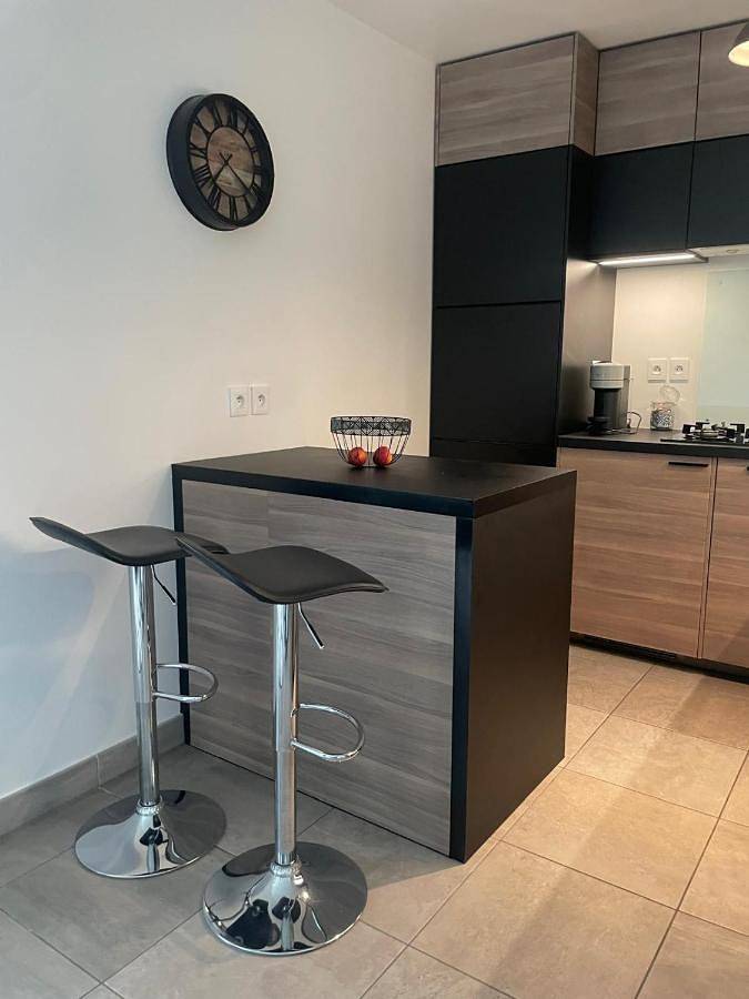 Gîte pour 2 personnes, avec balcon à Chassieu - 3