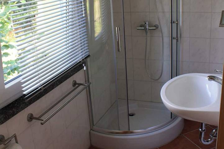 Ferienhaus für 2 Personen, mit Terrasse und Garten in Stechlinsee - 3